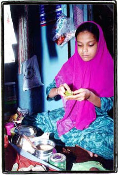 This paanwali has not yet reached her teens